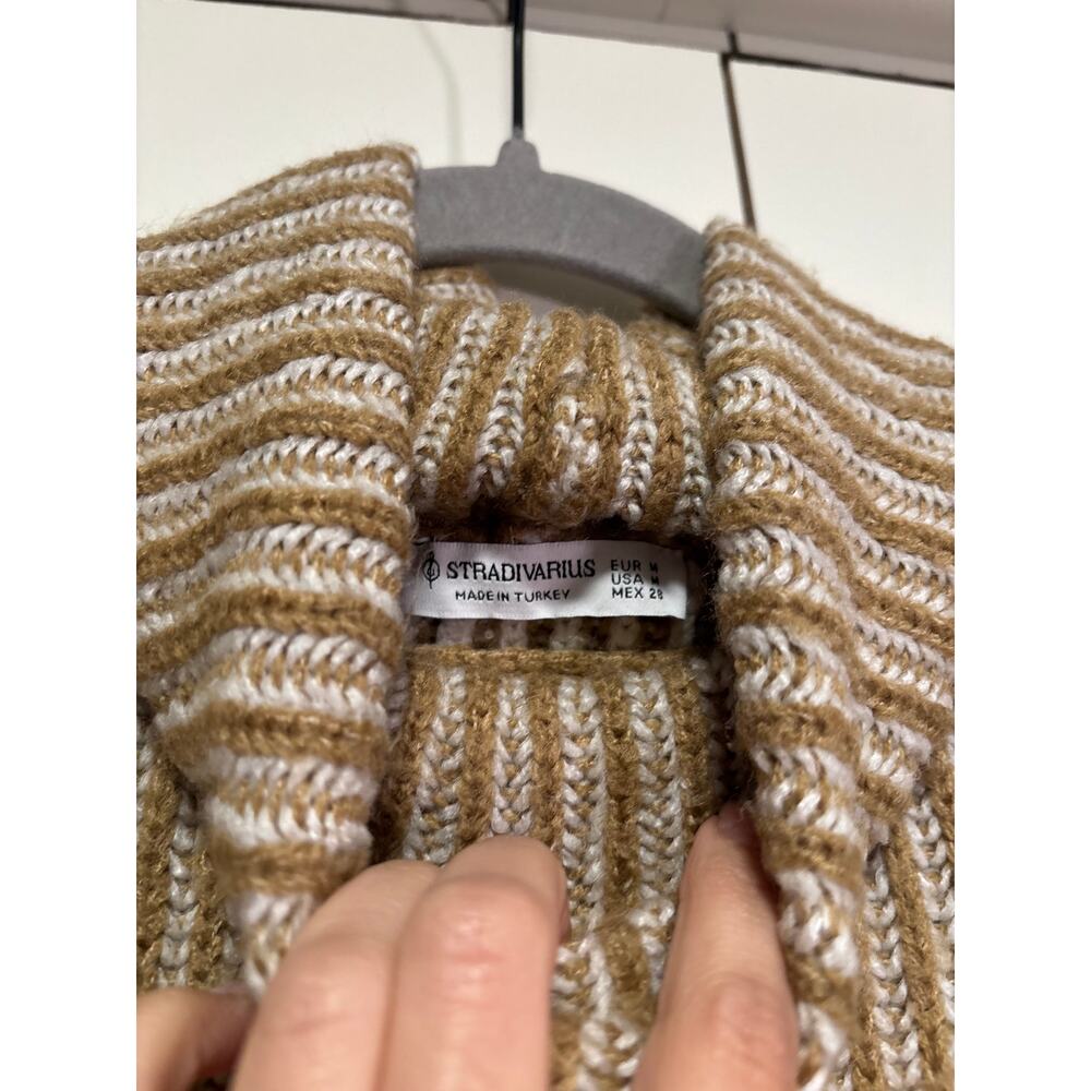 Stradivarius M Brown White Ribbed Cropped Turtleneck Sweater - Picture 5 of 7